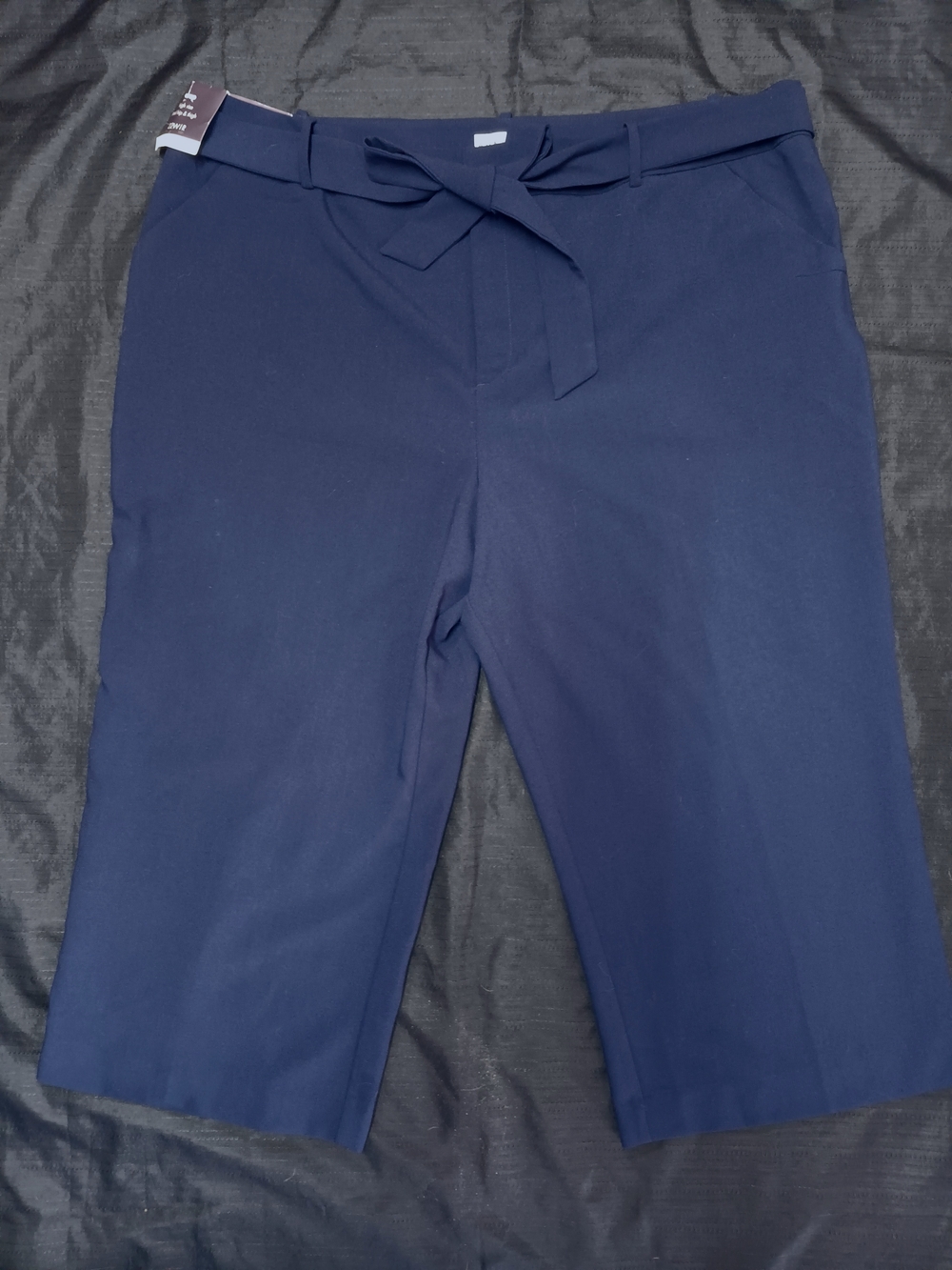 Ava & Viv Women’s Navy Tie-Waist Bermuda Pants
